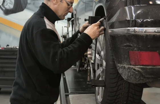 mechanik-naprawa-diagnostyka-auta-ełk